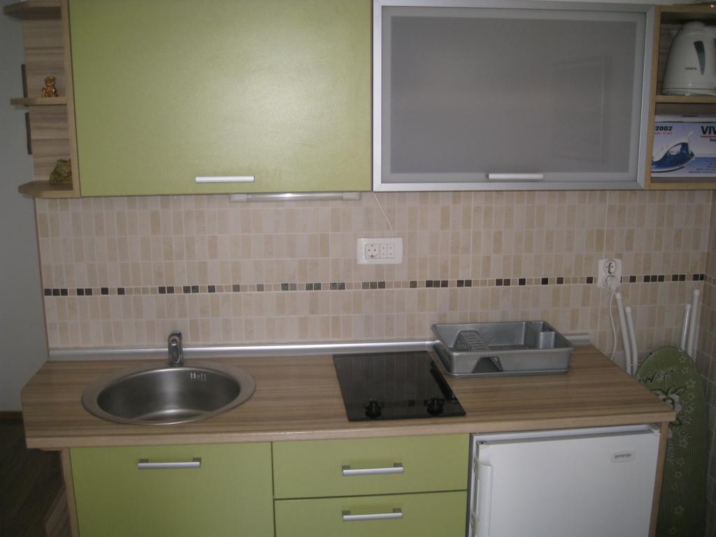 Apartmani Famelja Jovanovic สเวติ สเตฟาน ห้อง รูปภาพ