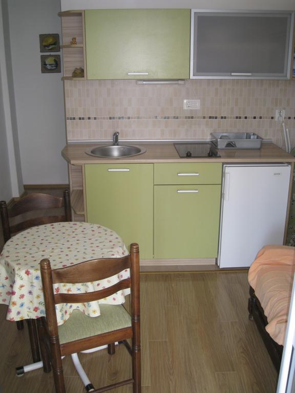 Apartmani Famelja Jovanovic สเวติ สเตฟาน ห้อง รูปภาพ