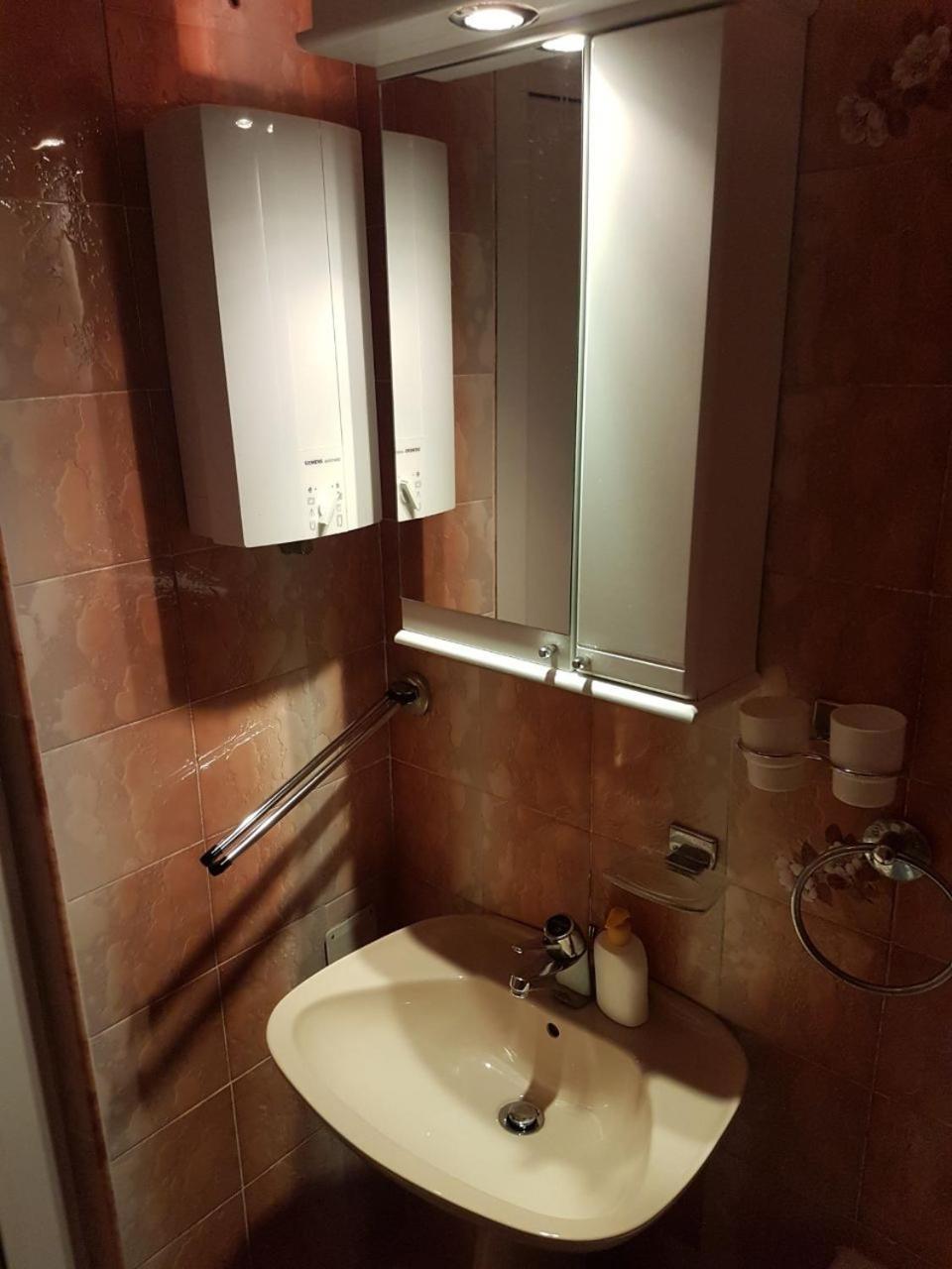 Apartmani Famelja Jovanovic สเวติ สเตฟาน ภายนอก รูปภาพ